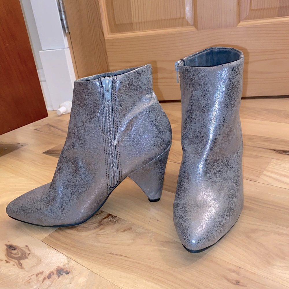 Seven Dials silver booties